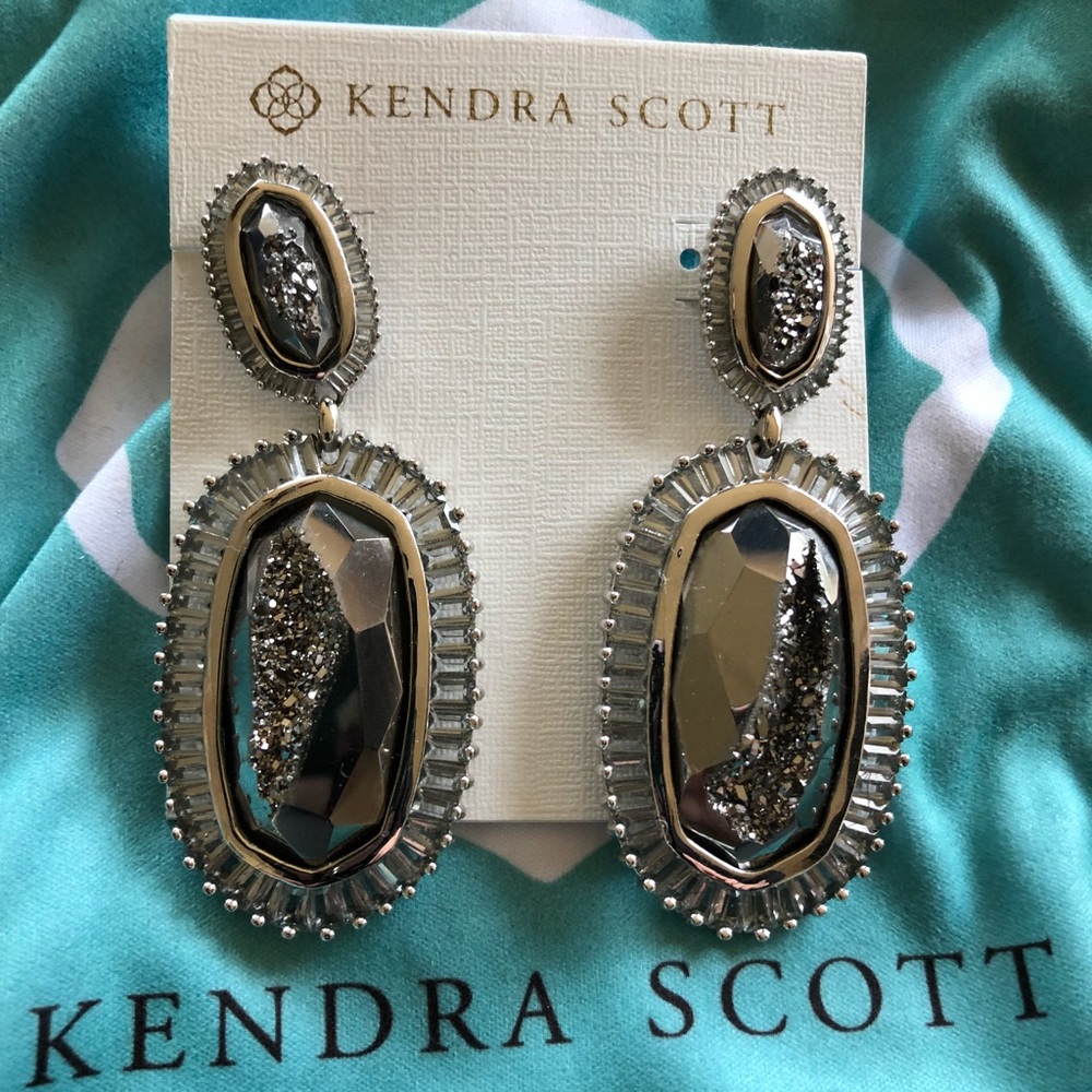 Kendra Scott Kakis